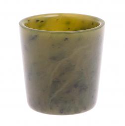 Стопка из нефрита 4х4х4 см