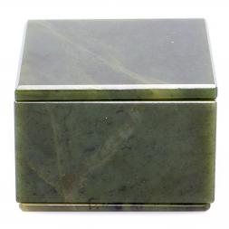 Шкатулка из нефрита 6,5х6,5х4,5 см