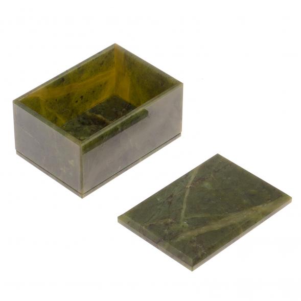 Шкатулка из нефрита 10х7х5,5 см 125324