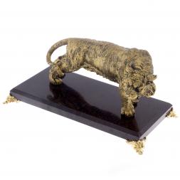 Статуэтка &amp;quot;Рычащий тигр&amp;quot; на подставке из камня