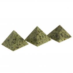 Пирамида 7,5х7,5х6,5 см камень змеевик