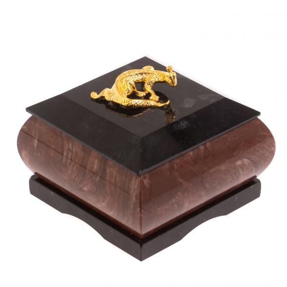 Шкатулка из лемезита квадратная с ящерицей 7х7х6 см 126394