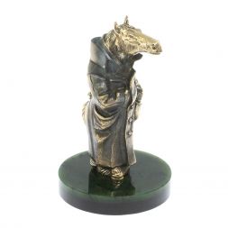 Статуэтка из бронзы &amp;quot;Конь в пальто&amp;quot; из нефрита