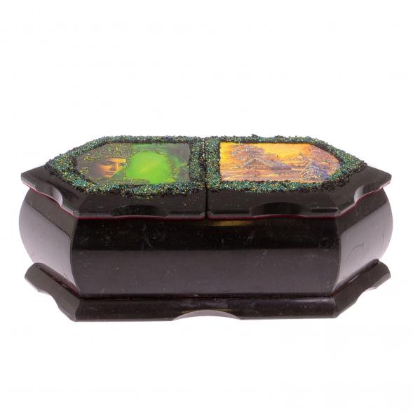 Шкатулка с двумя отсеками &amp;quot;Хозяйка медной горы / Домик в зимнем лесу&amp;quot; черный змеевик 20х10х7,5 см 125418