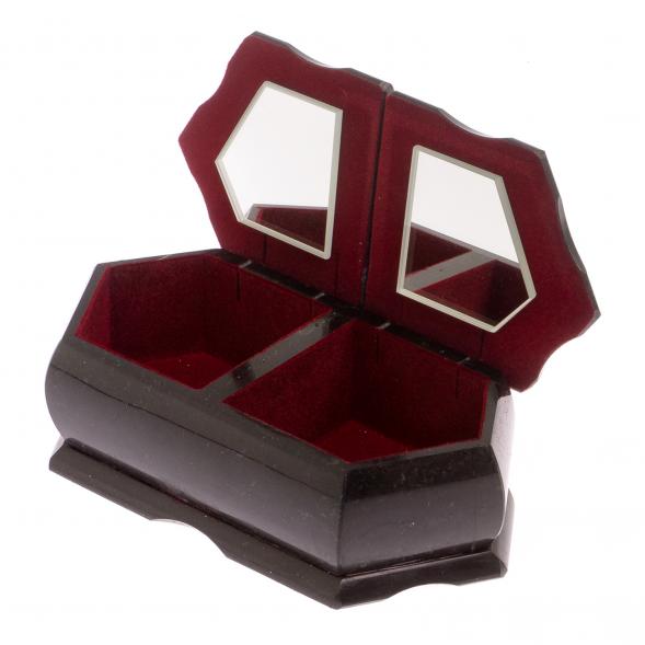 Шкатулка с двумя отсеками &amp;quot;Хозяйка медной горы / Домик в зимнем лесу&amp;quot; черный змеевик 20х10х7,5 см 125418