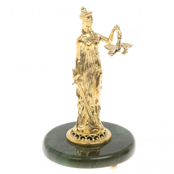 Фемида на подставке из нефрита 9,5х9,5х15 см 129728