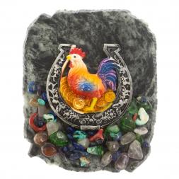 Магнит &amp;quot;Петух в подкове с монетами&amp;quot; змеевик
