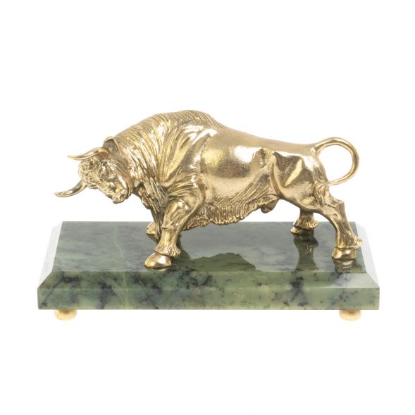 Бронзовая статуэтка &amp;quot;Бык&amp;quot; на подставке из нефрита цвет золото 127656