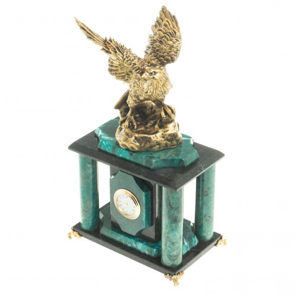 Часы настольные &amp;quot;Орел на скале&amp;quot; камень змеевик 123240