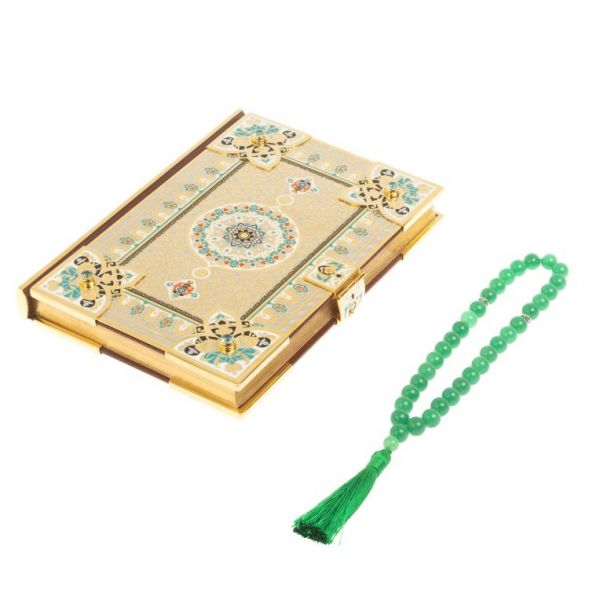 Коран на арабском языке в позолоченном окладе с четками 127574