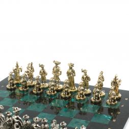 Шахматы "Средневековье" доска 44х44 см / шабровский змеевик