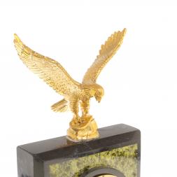 Письменный набор из камня "Горный орел" змеевик