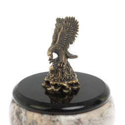 Шкатулка круглая из креноида &amp;quot;Орёл&amp;quot; 10,5х10,5х14 см