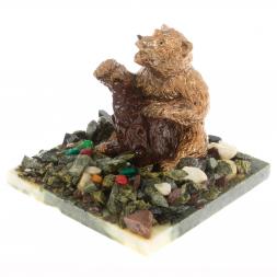 Сувенир &amp;quot;Медведь, играющий на пне&amp;quot; змеевик