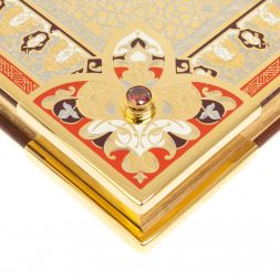 Коран с позолотой на арабском языке с четками