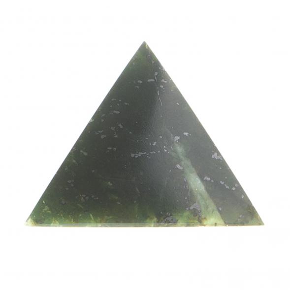 Пирамида из нефрита 3х3х2,5 см 124234