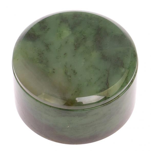 Шкатулка круглая из нефрита 7,5х4,3 см 125660