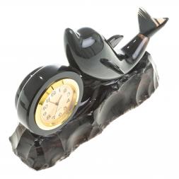 Часы настольные &amp;quot;Черный дельфин&amp;quot; из черного обсидиана