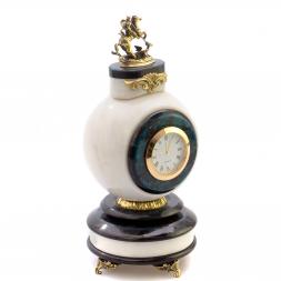 Часы &amp;quot;Георгий Победоносец&amp;quot; из мрамора и лабрадорита