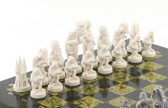 Подарочные шахматы &amp;quot;Средневековье&amp;quot; камень змеевик 40х40 см 119801