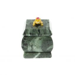 Шкатулка "Лягушка" из шабровского змеевика 4,5х4,5х6 см