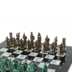 Шахматы "Александр Макендонский" фигуры бронза / патина доска 36х36 см серый мрамор
