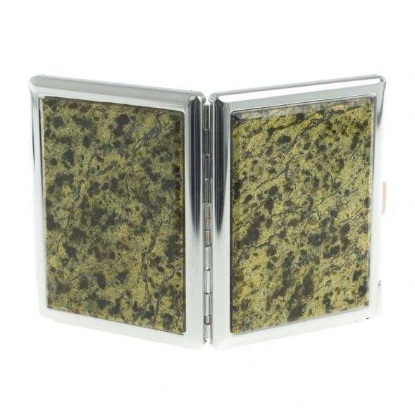 Портсигар 10 сигарет с зажигалкой камень змеевик светлый 121387