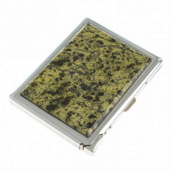 Портсигар 10 сигарет с зажигалкой камень змеевик светлый 121387