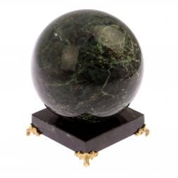 Шар из нефрита 12 см на каменной подставке