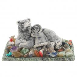 Сувенир из мрамолита "Девочка с медведем"