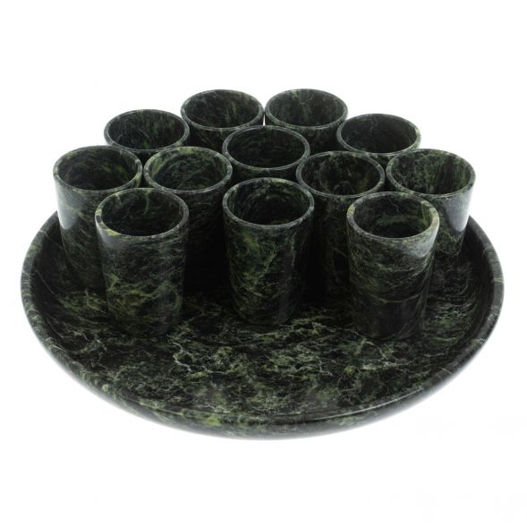 Водочный набор 12 стопок на подносе из змеевика 128451