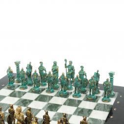 Шахматы "Римляне против Галлов" фигуры бронза / патина 36х36 см мрамор змеевик