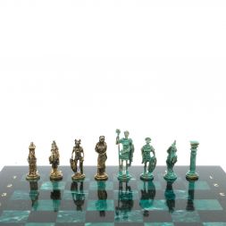 Шахматы "Римляне против Галлов" фигуры бронза / патина 36х36 см змеевик