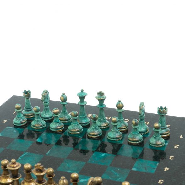 Шахматы &amp;quot;Стаунтон&amp;quot; фигуры бронза / патина 28х28 см из змеевика 128214