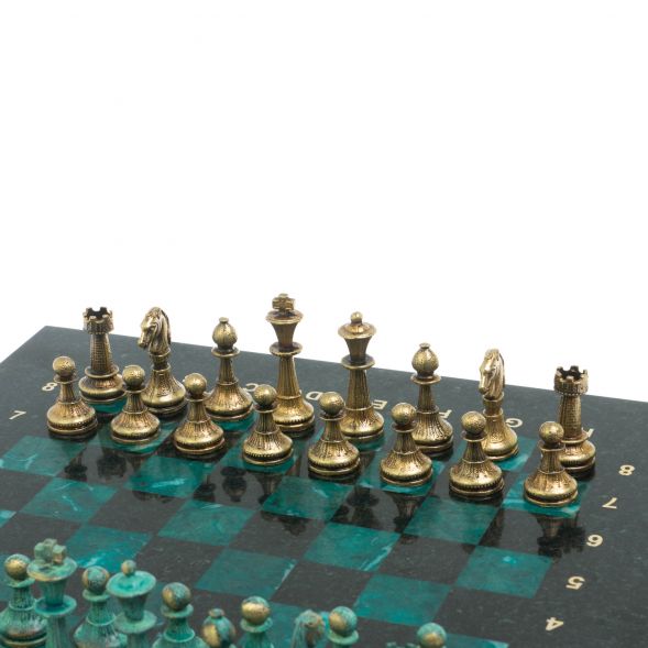 Шахматы &amp;quot;Стаунтон&amp;quot; фигуры бронза / патина 28х28 см из змеевика 128214