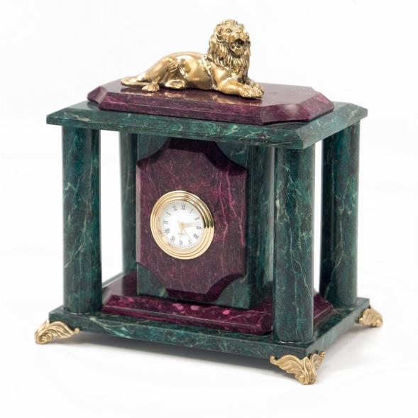 Часы из змеевика и бронзы &amp;quot;Лев&amp;quot; 116620