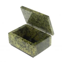 Шкатулка малая из змеевика 9,5х7х5 см